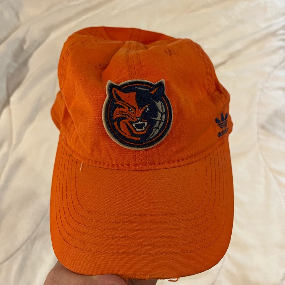 VINTAGE charlotte bobcats fitted hat